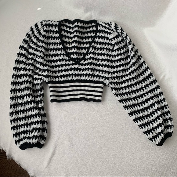 For Love And Lemons Sweaters - For Love and Lemons Cotton knit cropped sweater